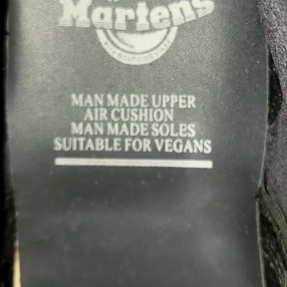 Dr. Martens Black Leather Boots. W/8, M/7. Brand new condition. - Picture 4 of 4